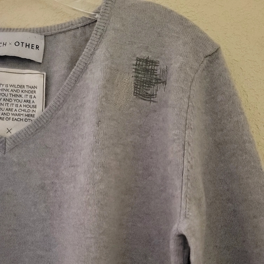 Each x Other Sweater Gray Patched 100% Cashmere Relaxed Fit V-neck Size XS - Picture 5 of 13
